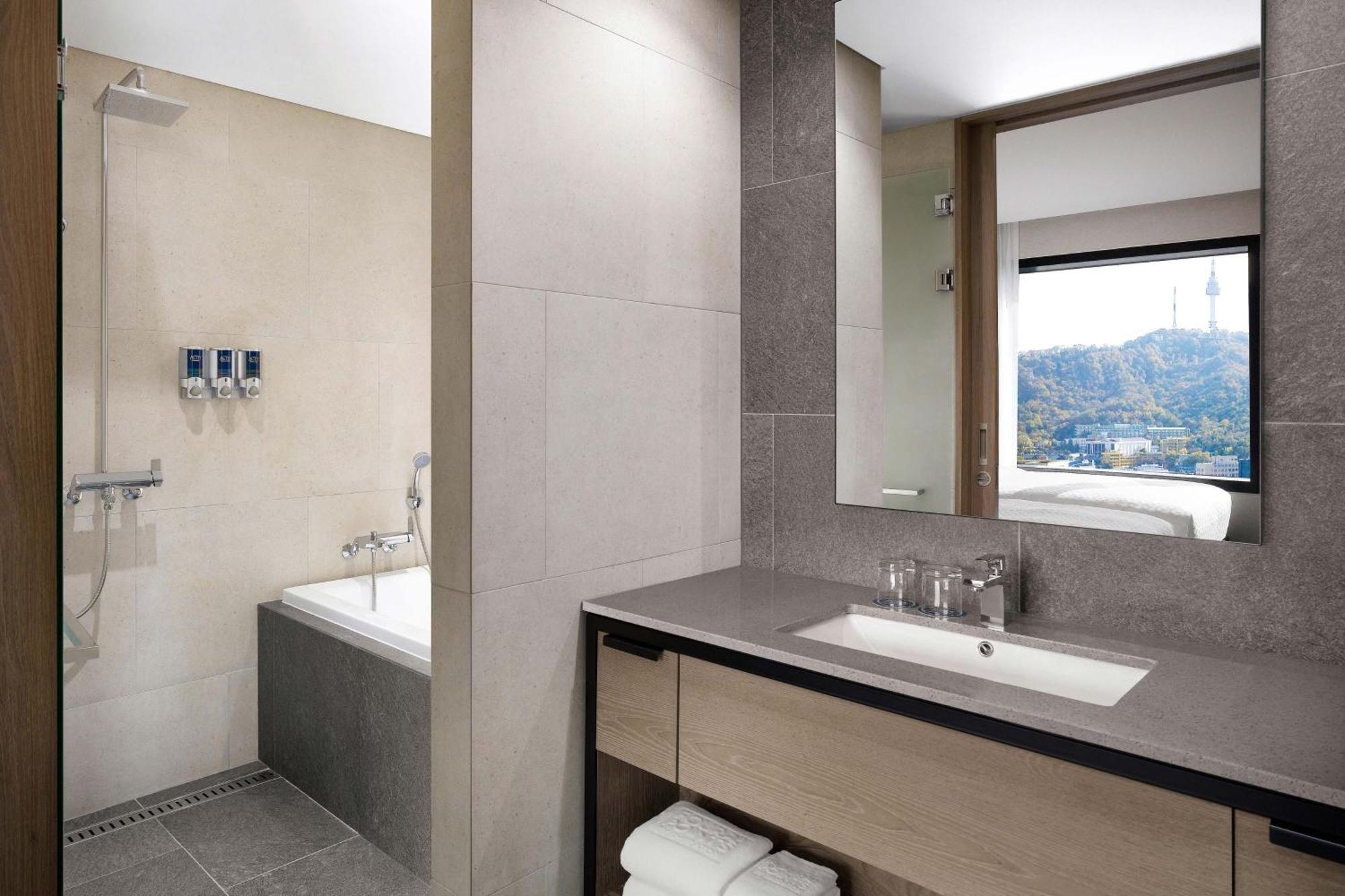 Four Points By Sheraton Josun, Seoul Myeongdong المظهر الخارجي الصورة